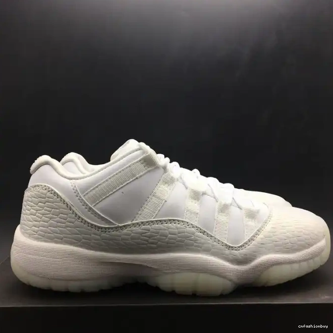 11 897331-100 Heiress Air Frost White Low Jordan 0623